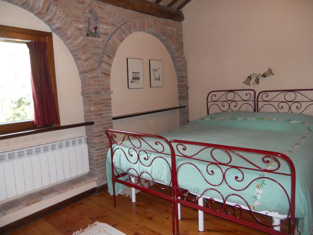 Villa Il Giardino Degli Ulivi Castelraimondo Zimmer foto